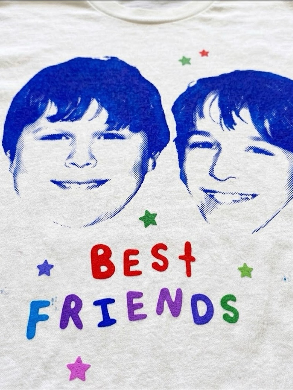 Gildan White Short Sleeve Tee with Blue Portrait Graphic and Multicolor Stars - Picture 2 of 2